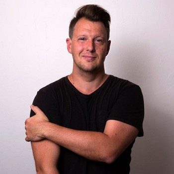 Scott Deakin colour